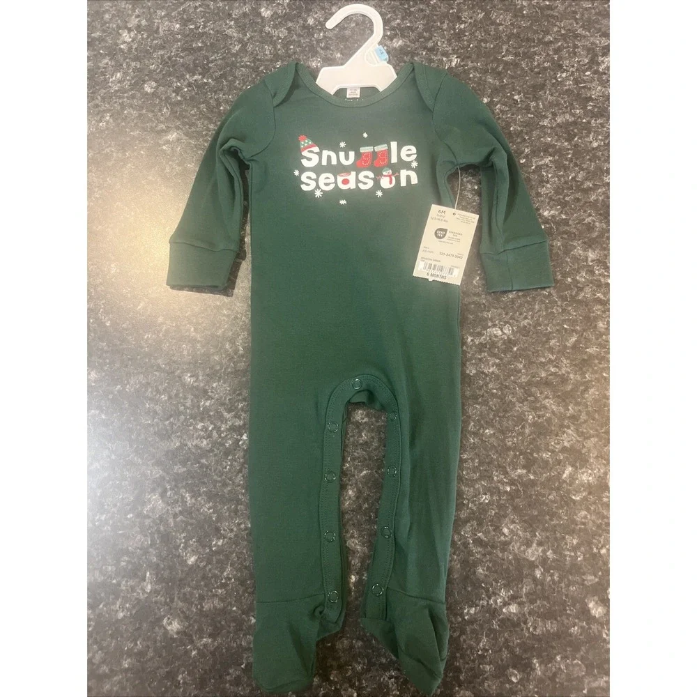 Okie Dokie‎ Baby Boy Pajamas 100% Cotton Size 6 Months Christmas One Piece